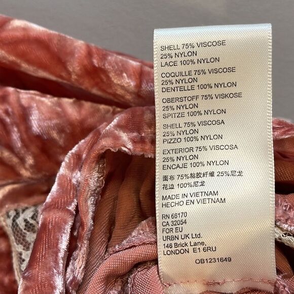 Free People Yours Truly Velvet Top || SZ M || Mauve - Picture 15 of 15